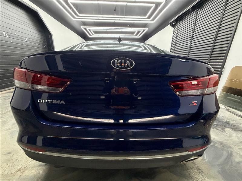 Used 2018 Kia Optima S w/ Panoramic Sunroof Package FWD image 4