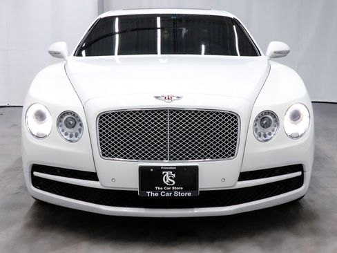 Used 2016 Bentley Flying Spur V8 image 2