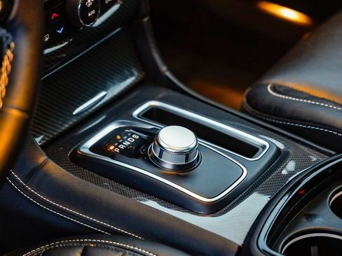 Used 2023 Chrysler 300 C image 21