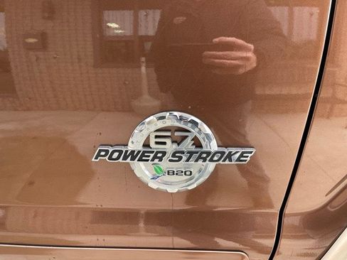 Used 2011 Ford F250 Lariat w/ Chrome Pkg image 23