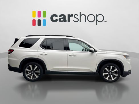 Used 2023 Honda Pilot Elite image 6