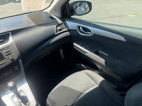 Used 2014 Nissan Sentra SR w/ SR Driver Package FWD image 25
