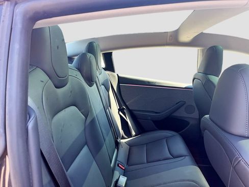 Used 2025 Tesla Model 3 Long Range RWD image 28