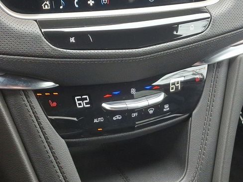 Used 2024 Cadillac XT5 Luxury AWD/4WD image 18