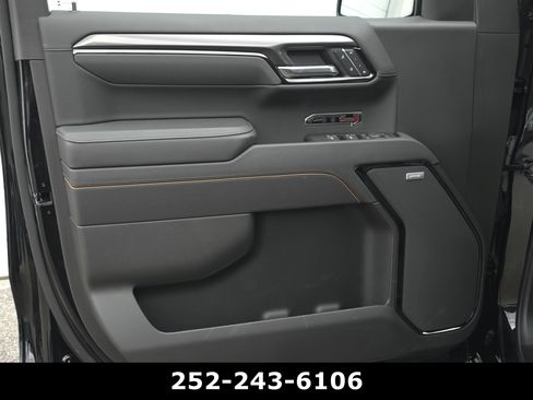 Used 2025 GMC Sierra 1500 AT4 w/ AT4 Premium Package AWD/4WD image 26