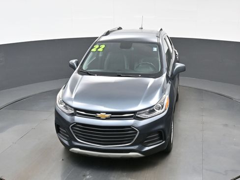 Used 2022 Chevrolet Trax LT w/ Driver Confidence Package AWD/4WD image 39
