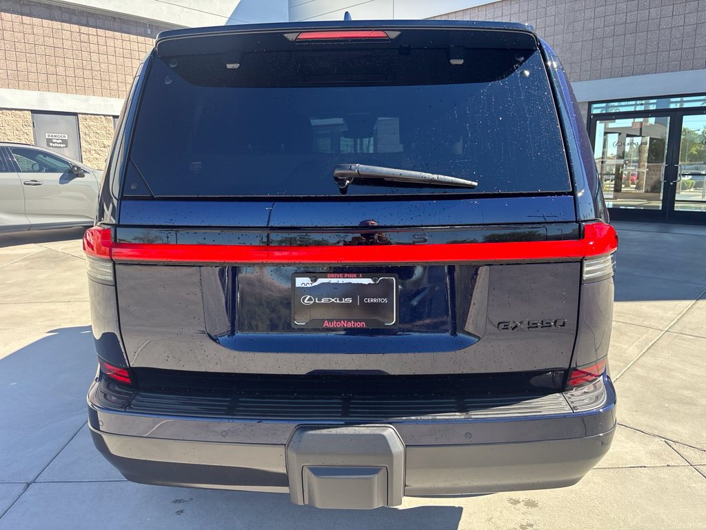 Used 2026 Lexus GX 550 w/ Accessory Package (2T) AWD/4WD image 2