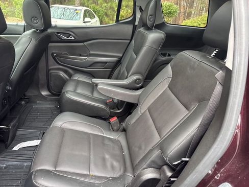 Used 2018 GMC Acadia SLT image 13