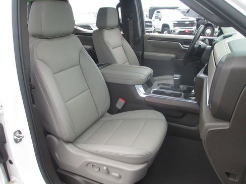 Used 2023 GMC Sierra 1500 SLT w/ SLT Premium Package AWD/4WD image 22