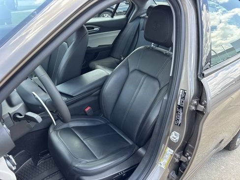 Used 2019 Alfa Romeo Giulia AWD w/ Quick Order Package 22J Sport image 20