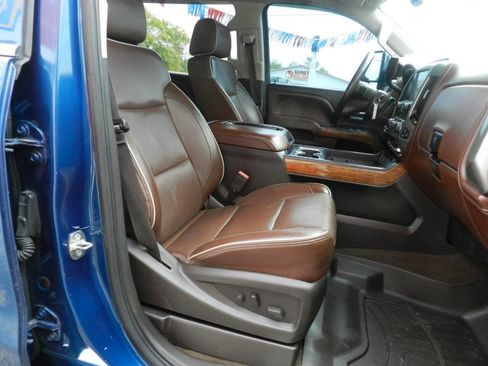Used 2015 Chevrolet Silverado 2500 High Country w/ Duramax Plus Package image 11