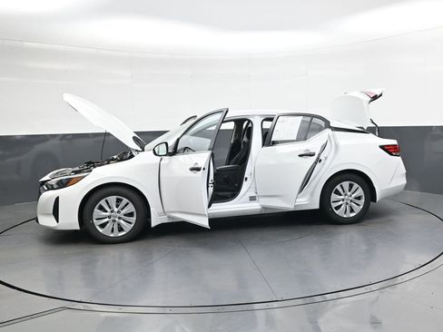 Certified 2025 Nissan Sentra S image 45