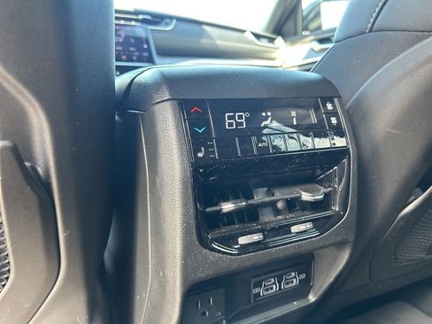 Used 2025 Jeep Grand Cherokee L Limited AWD/4WD image 26