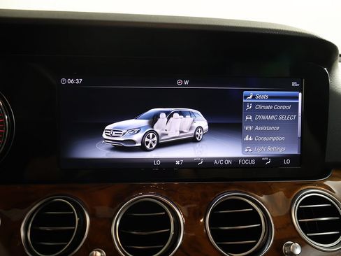 Used 2019 Mercedes-Benz E 450 4MATIC Wagon image 55