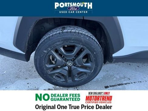 Used 2024 Toyota RAV4 Adventure image 30
