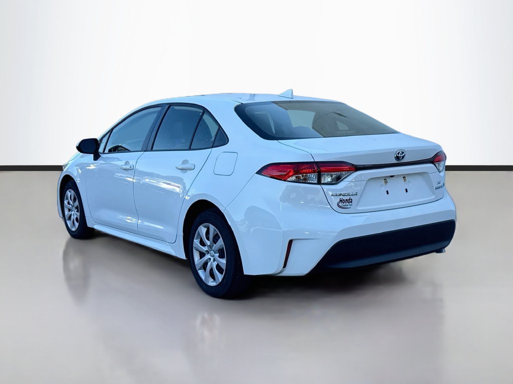 Used 2013 Toyota Corolla LE FWD image 5