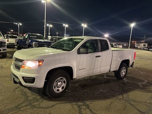 Used 2016 Chevrolet Colorado W/T image 2