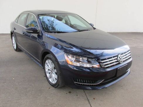 Used 2013 Volkswagen Passat 2.5 SE image 1