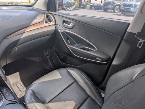 Used 2018 Hyundai Santa Fe Sport FWD image 18