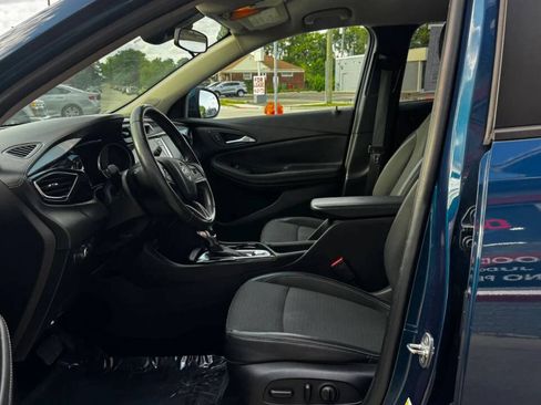 Used 2021 Buick Encore GX Select FWD image 11