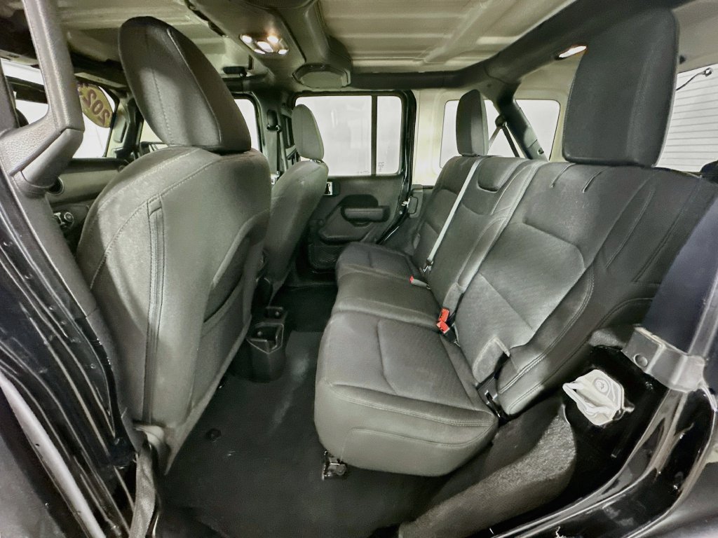 Used 2023 Jeep Wrangler Unlimited Sport AWD/4WD image 31