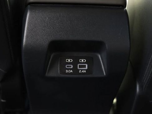 Used 2024 Subaru Crosstrek 2.0i Premium image 32