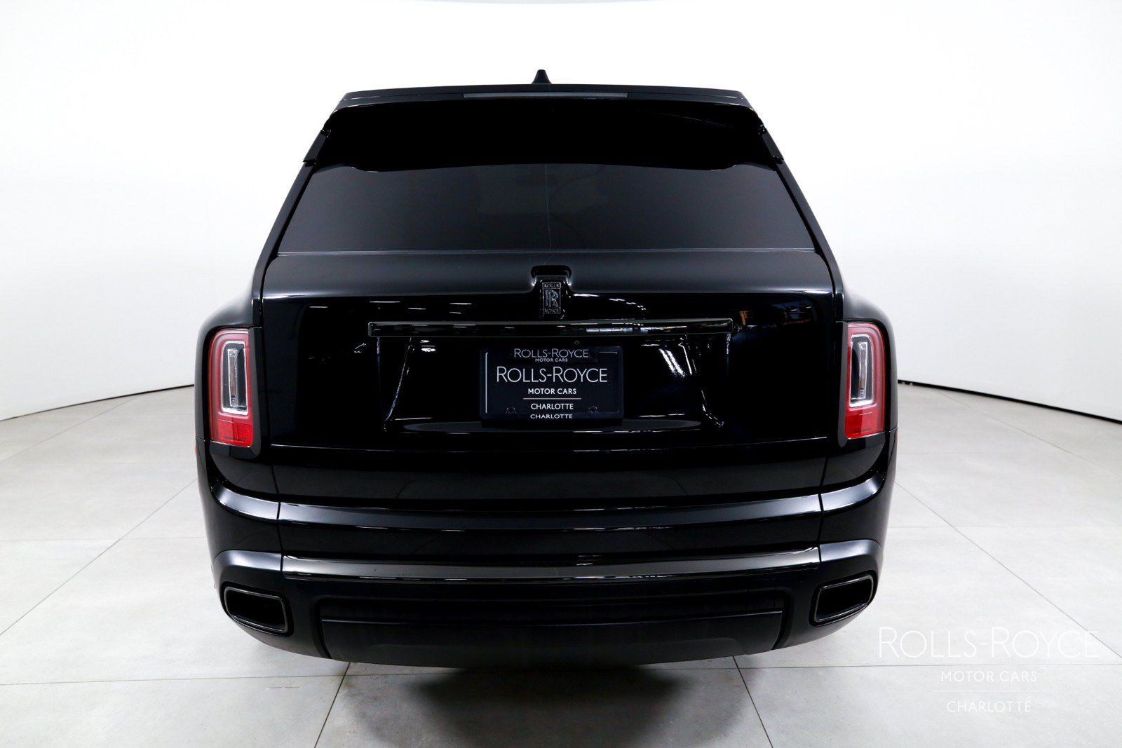Used 2020 Rolls-Royce Cullinan Black Badge AWD/4WD image 9