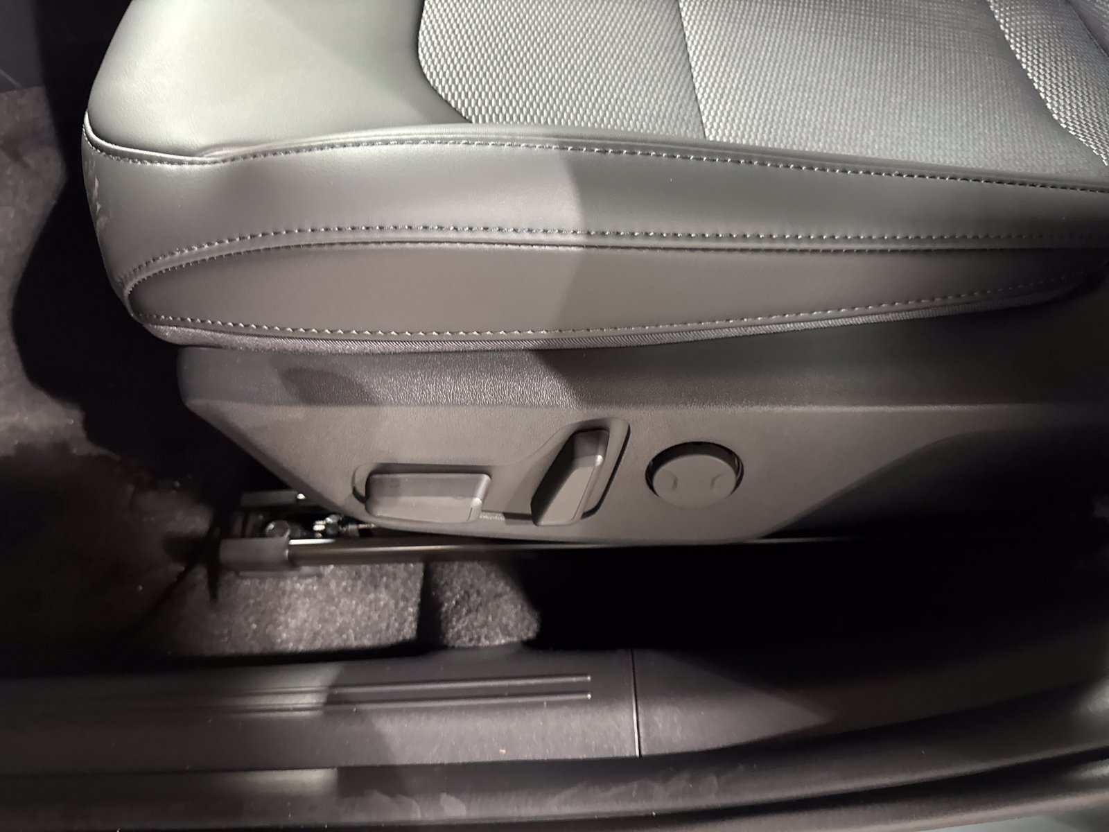 New 2026 Kia Niro Wind w/ Wind Preserve Package FWD image 24