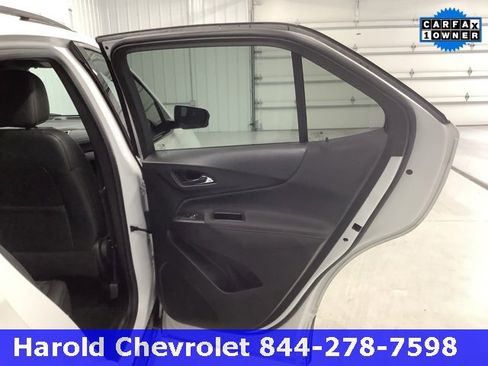 Used 2022 Chevrolet Equinox RS image 8