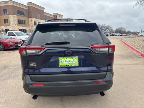 Used 2025 Toyota RAV4 XLE w/ Convenience Package image 6