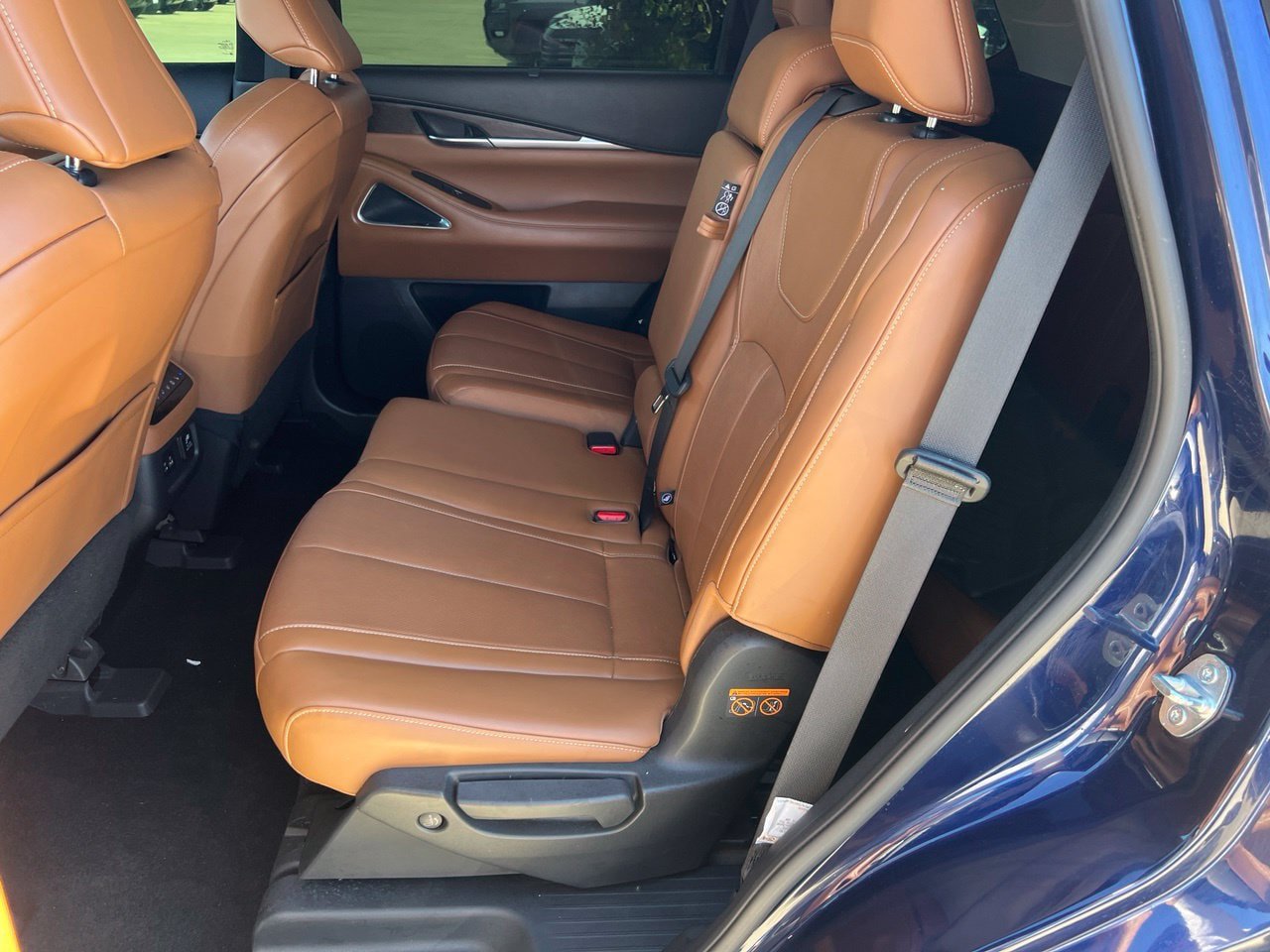 Used 2022 INFINITI QX60 Sensory w/ Vision Package AWD/4WD image 10