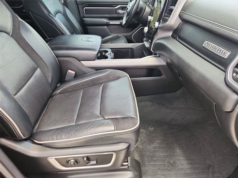 Used 2020 RAM 1500 Laramie RWD image 28