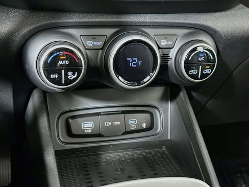 New 2026 Hyundai Venue SEL FWD image 15