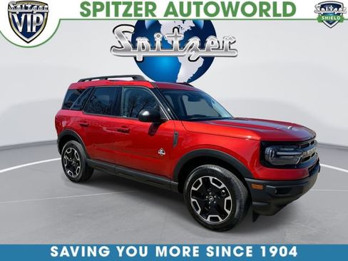 Used 2023 Ford Bronco Sport Outer Banks w/ Tech Package image 2