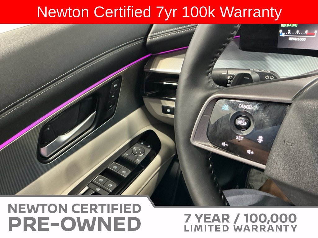 Used 2025 Nissan Murano SL AWD/4WD image 45