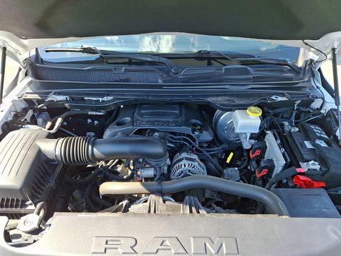 Used 2021 RAM 1500 Laramie AWD/4WD image 30