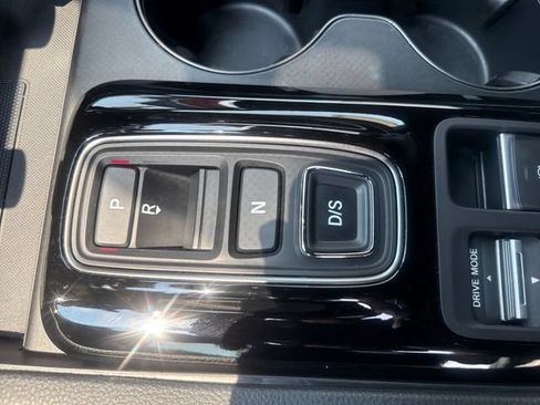 Certified 2025 Honda Pilot TrailSport image 18
