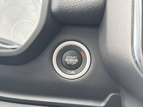 Used 2024 RAM 1500 Laramie RWD image 24