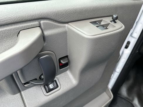 Used 2025 Chevrolet Express 2500 Extended w/ Driver Convenience Package RWD image 13