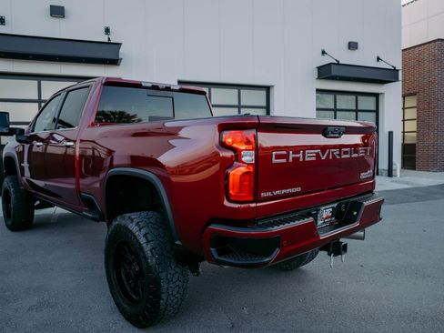 Used 2021 Chevrolet Silverado 3500 High Country w/ Z71 Off-Road Package image 7