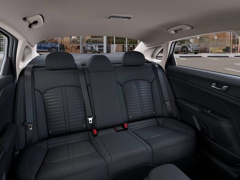 Used 2025 Kia K5 LXS FWD image 16