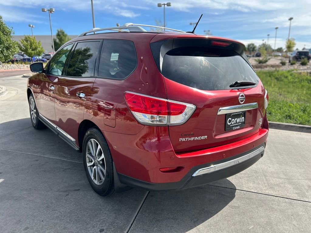 Used 2013 Nissan Pathfinder SL AWD/4WD image 6