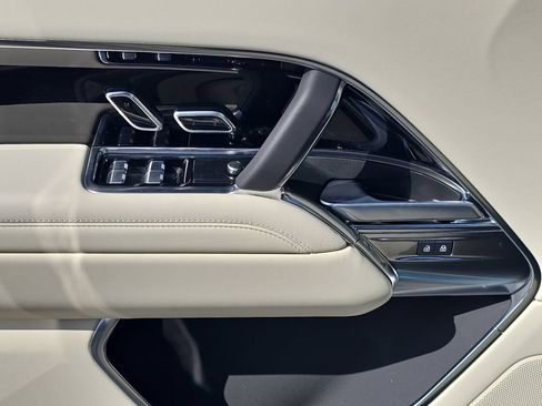 New 2026 Land Rover Range Rover SE AWD/4WD image 29