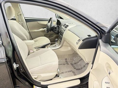 Used 2011 Toyota Corolla LE FWD image 15