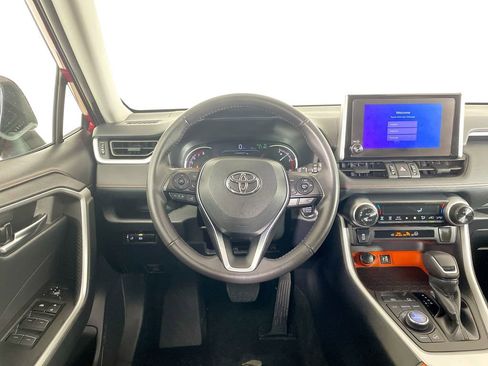 Used 2024 Toyota RAV4 Adventure image 23