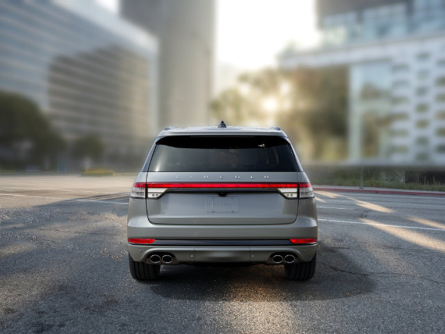 New 2027 Lincoln Aviator AWD image 8