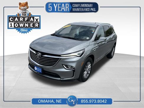 Used 2024 Buick Enclave Premium AWD/4WD image 1
