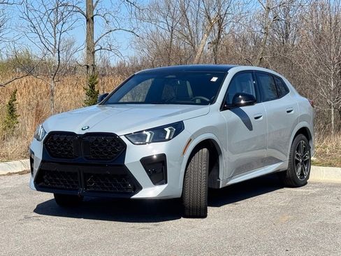 New 2026 BMW X2 xDrive28i image 3