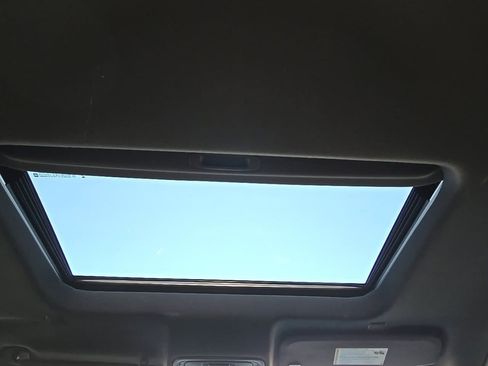 Used 2024 Chevrolet Silverado 2500 ZR2 w/ Technology Package image 27