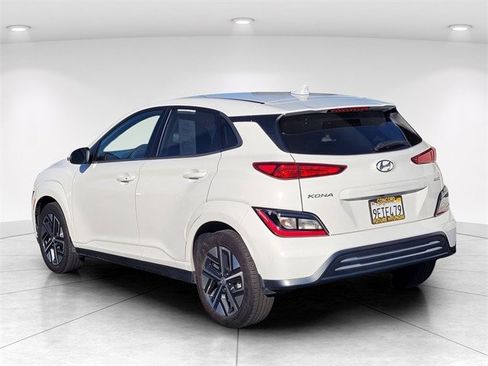 Certified 2023 Hyundai Kona SE image 5